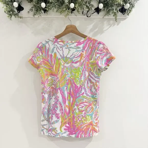Lilly Pulitzer Etta Floral/fish Print V Neck Short Sleeve Shirt Medium 11-3036 - Picture 5 of 5